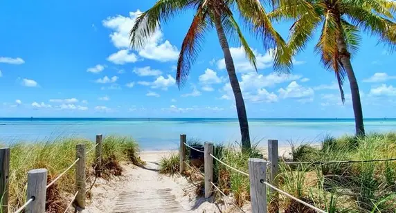 Crystal clear beaches in Florida
